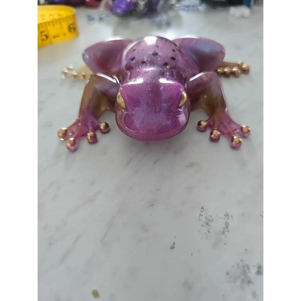 Purple‎ Resin Frog Home Decor Figure Handmade 713
